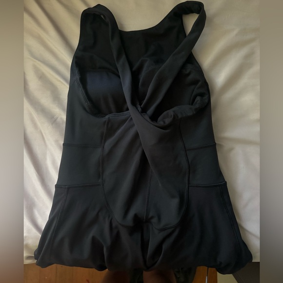 Lululemon Court Crush tennis dress - size 6 - GREAT CONDITION - Picture 5 of 6